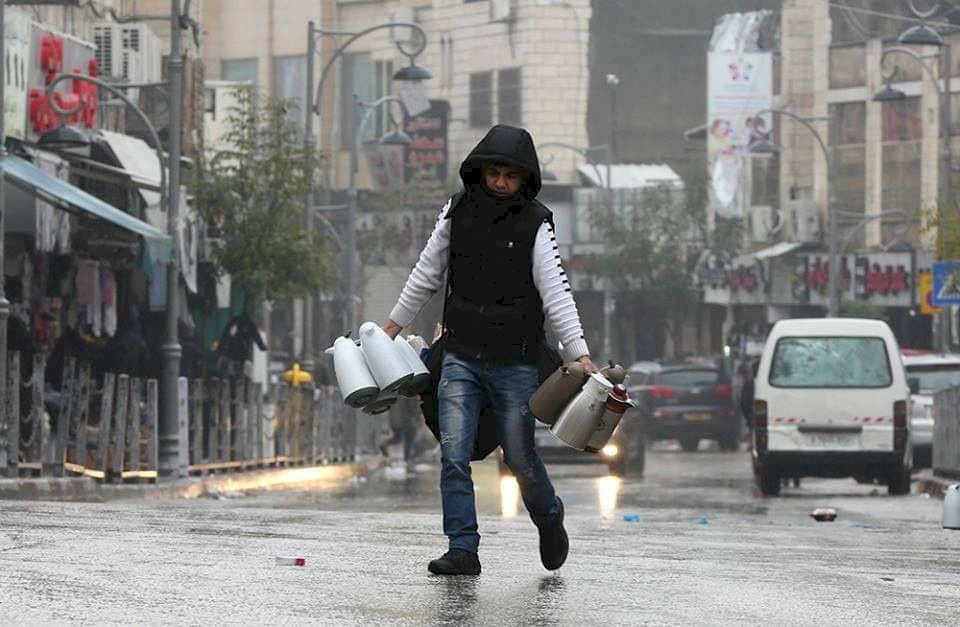 أجواء باردة وأمطار متفرقة
