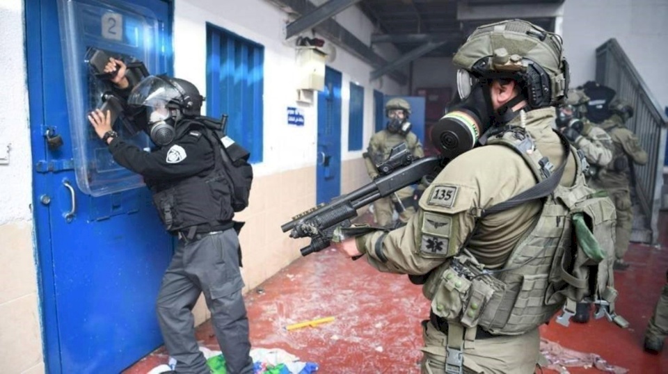 السجون قد تنفجر بأي لحظة