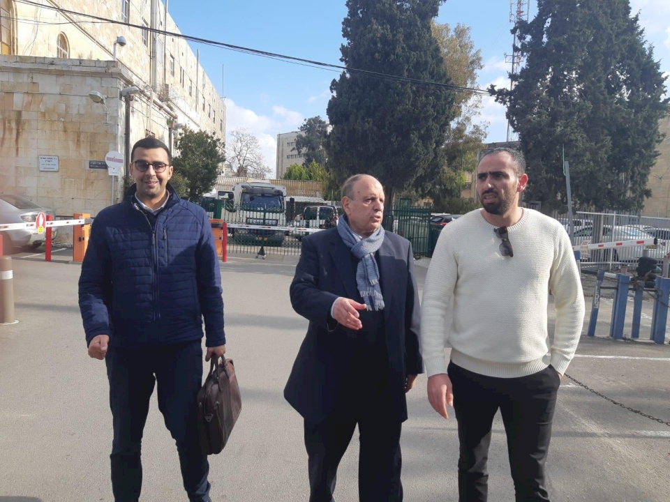 الاحتلال يبعد وزير شؤون القدس عن "الأقصى" حتى الأحد المقبل