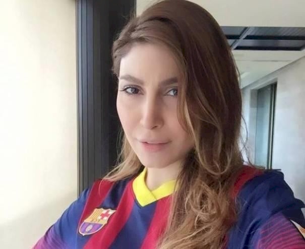 نادي برشلونة يشكر الفنانة يارا