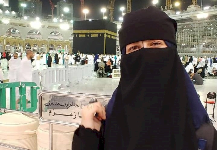 سلطات الاحتلال تسلم جثمان الشهيدة سماح مبارك