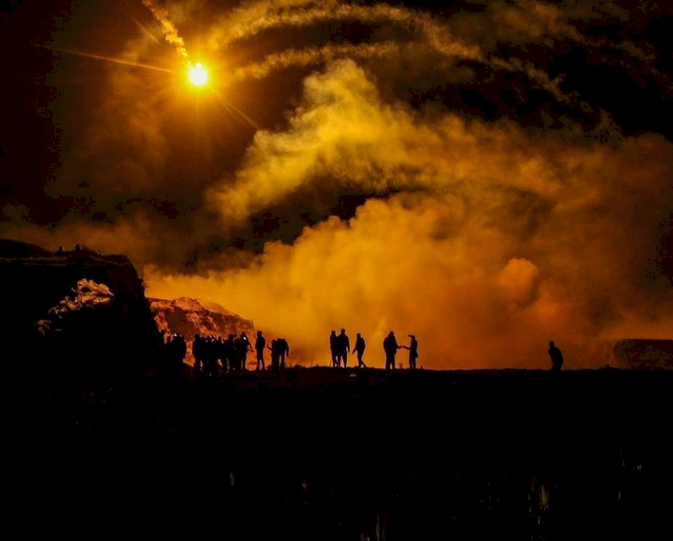 صحيفة عبرية : الهدوء على حدود غزة "لا يحدث عن طريق الصدفة"
