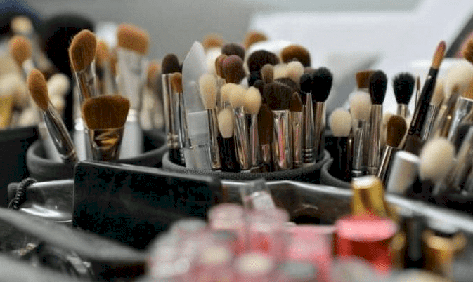  مادة مسرطنة في مستحضرات تجميل "شهيرة"