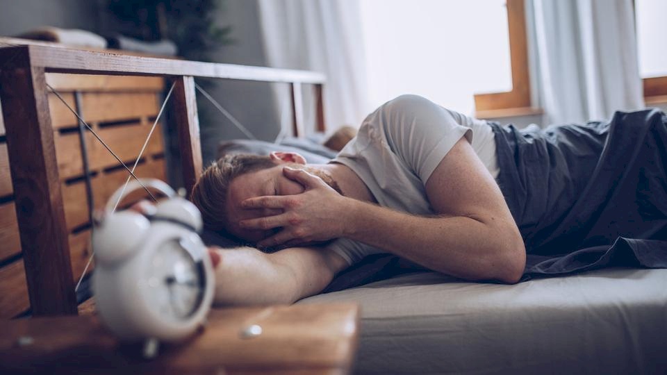 النوم أقل من المعتاد بربع ساعة يؤثر على وظيفتك