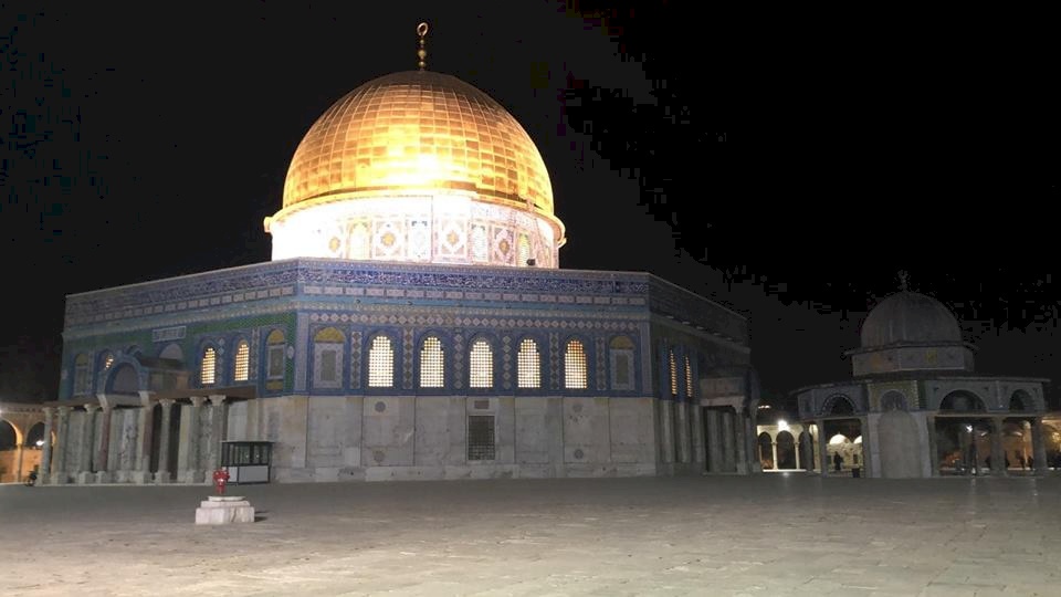 "إسرائيل" تعيد فتح بوابات "الأقصى"