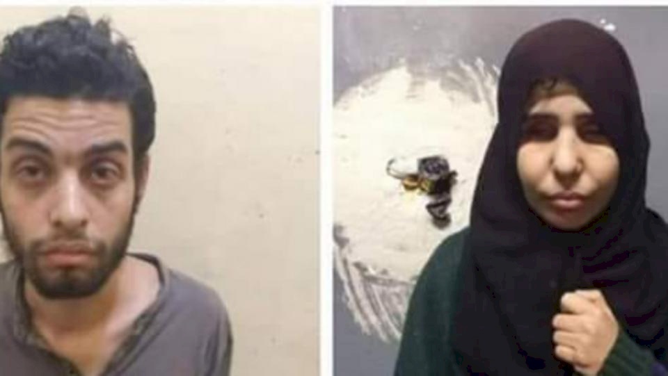 جريمة بشعة.. تقتل أطفالها الثلاثة والزوج يوثق بالفيديو