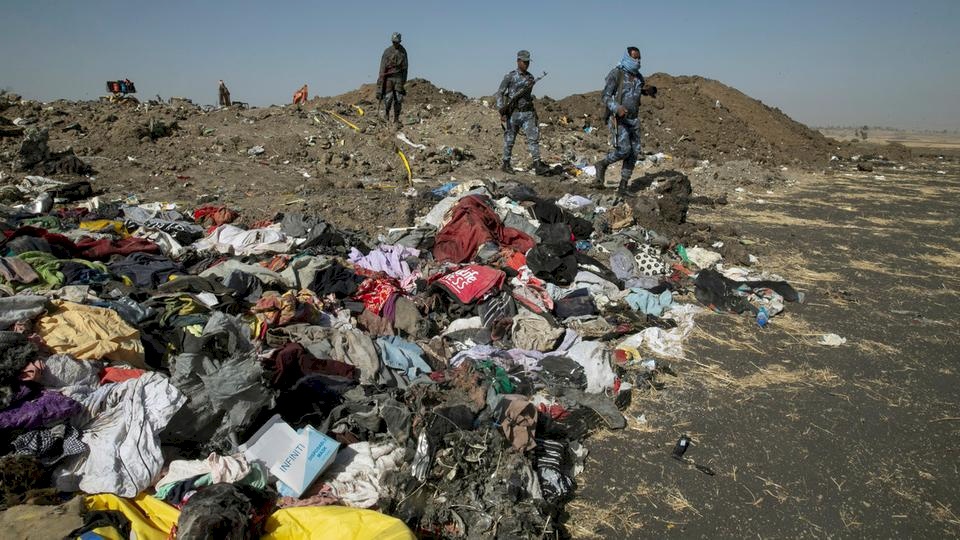 فرنسا: بدء تحليل مسجل صوت الطائرة الإثيوبية المنكوبة 