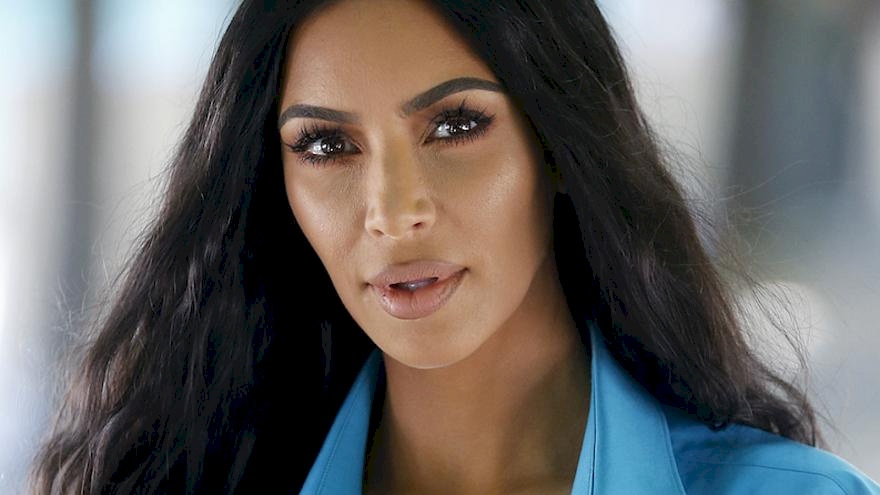 صواريخ غزة تُخيف كيم كارداشيان.. شاهد ماذا فعلت؟