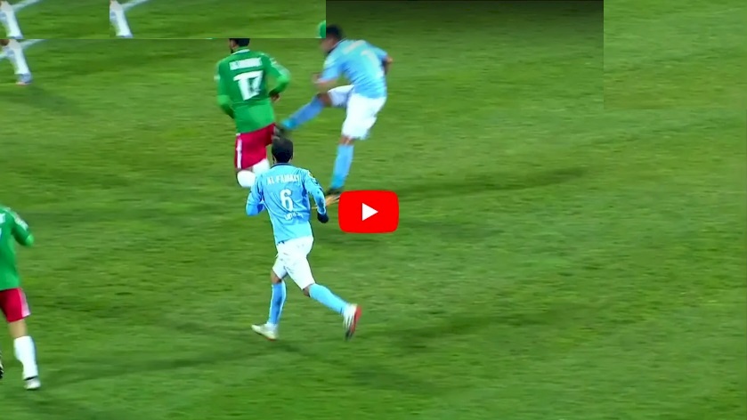 فيديو.. لاعب يكشف عن مؤخرته في مباراة الفيصلي والوحدات ! 
