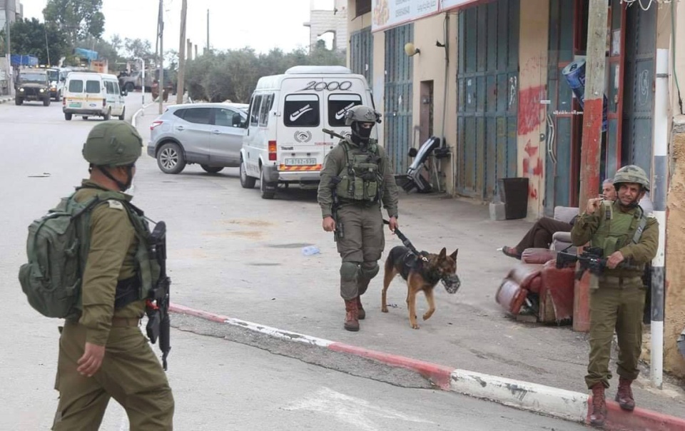 الاعلام العبري يتراجع عن نبأ استشهاد او اعتقال منفذ عملية ارئيل