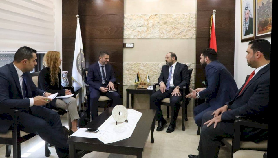 النائب العام المستشار أكرم الخطيب يلتقي القاضي الفرنسي فابريس دوران