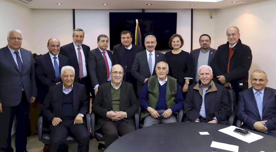 بالصور.. استمرار المشاورات لتشكيل الحكومة الجديدة 