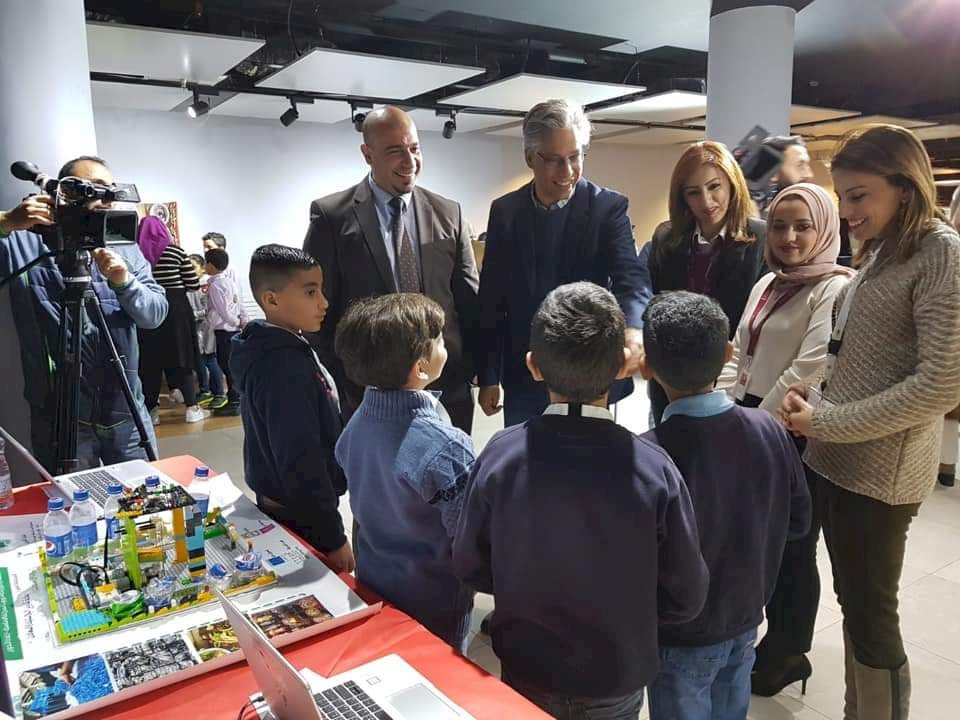 مؤسسة فيصل الحسيني تنظم مسابقات تطبيقات الروبوت بمشاركة 14 مدرسة مقدسية بدعم من الاتحاد الاوروبي وبمساهمة من بنك فلسطين
