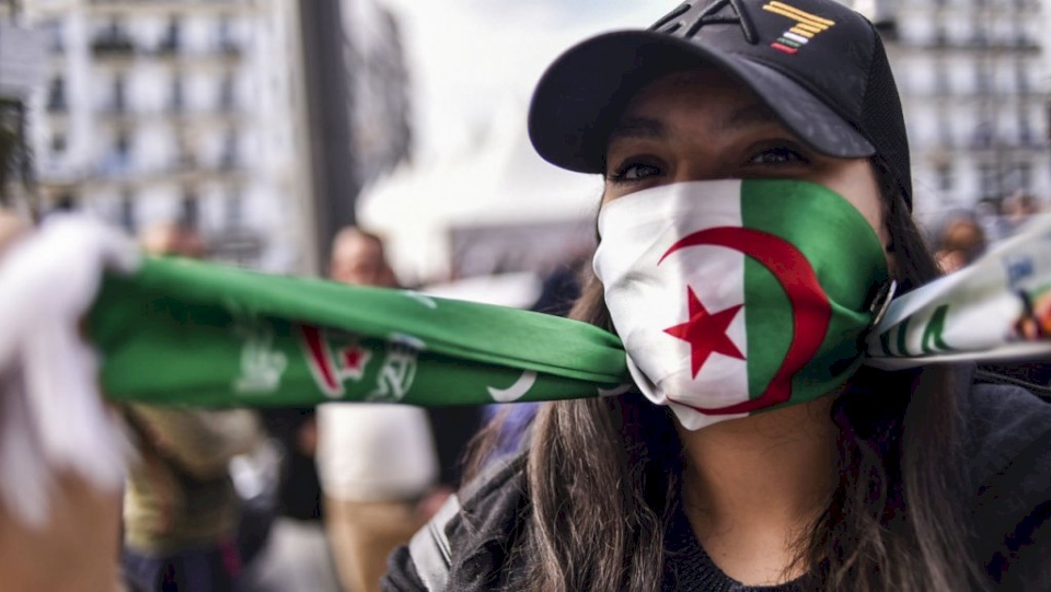 مُجدداً... الجزائريون يتظاهرون
