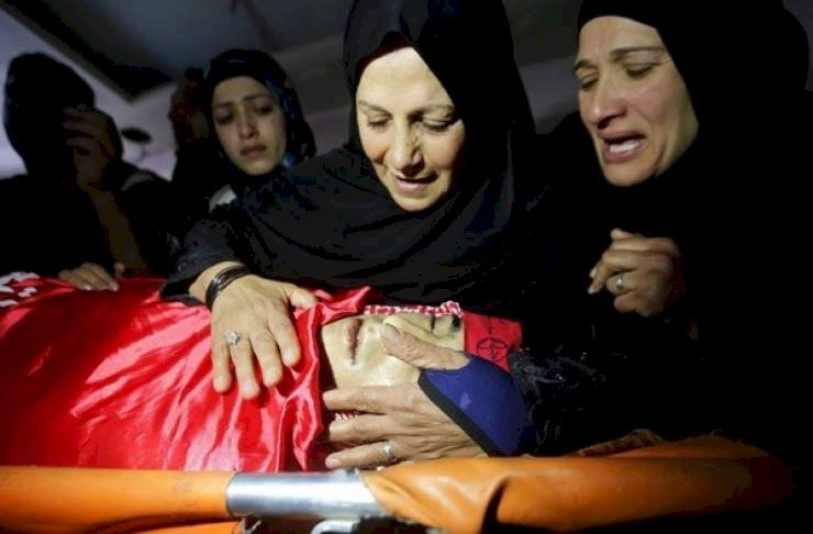 ليلة عيد الأم..هدايا من الاحتلال ملطخة بالدماء لأربع أمهات فلسطينيات!