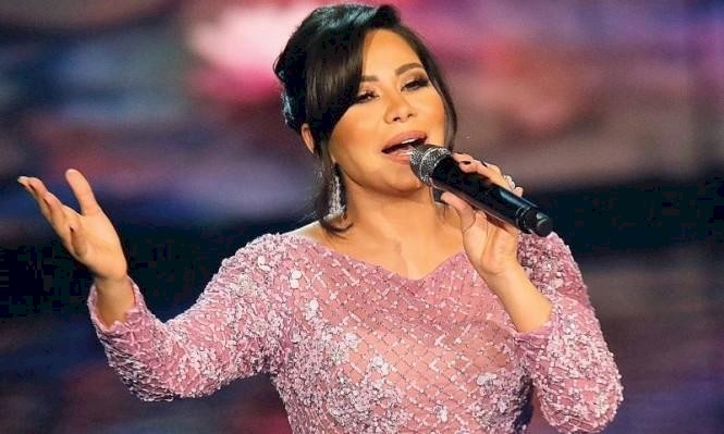 لماذا تم ايقاف شيرين عن الغناء؟