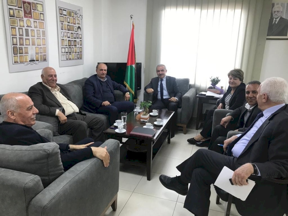 ضمن مشاوراته لتشكيل الحكومة..اشتية يلتقي ثلاثة فصائل 