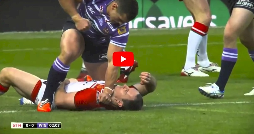 فيديو.. شجارات قوية داخل الملعب ! 