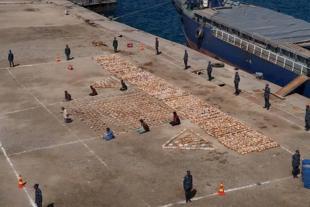 البحرية المصرية تضبط هيروين بقيمة 2 مليون جنيه