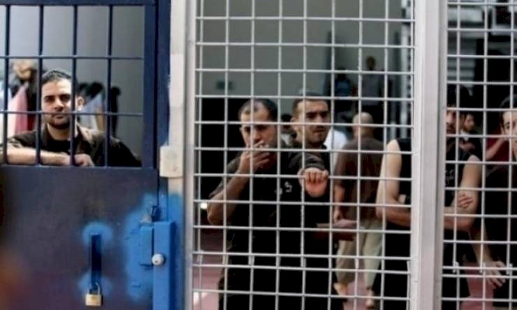  الاحتلال يتعمد تأخير الفحص الطبي للأسرى ليُصابوا بالأمراض