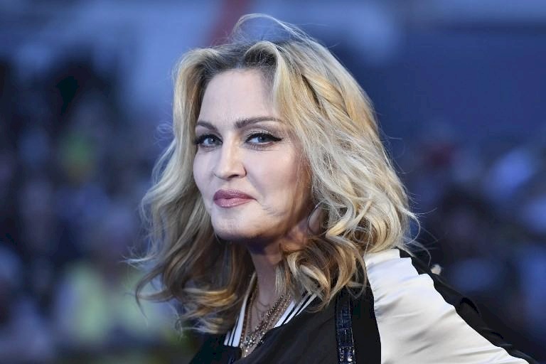 مقابل مليون دولار..مادونا تغني في "إسرائيل "