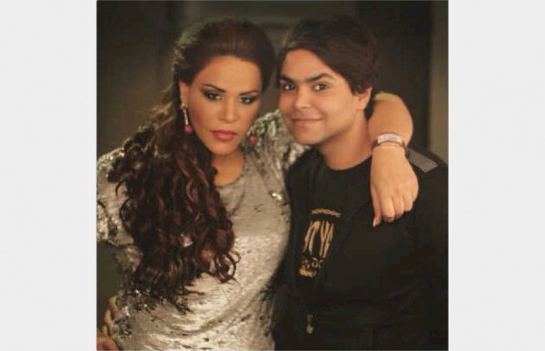  شقيق أحلام يثير الجدل بصورة جديدة