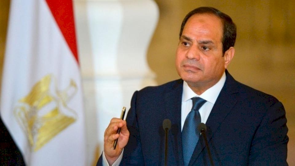 المصريون يصوتون في استفتاء على تعديلات دستورية تمدد حكم السيسي