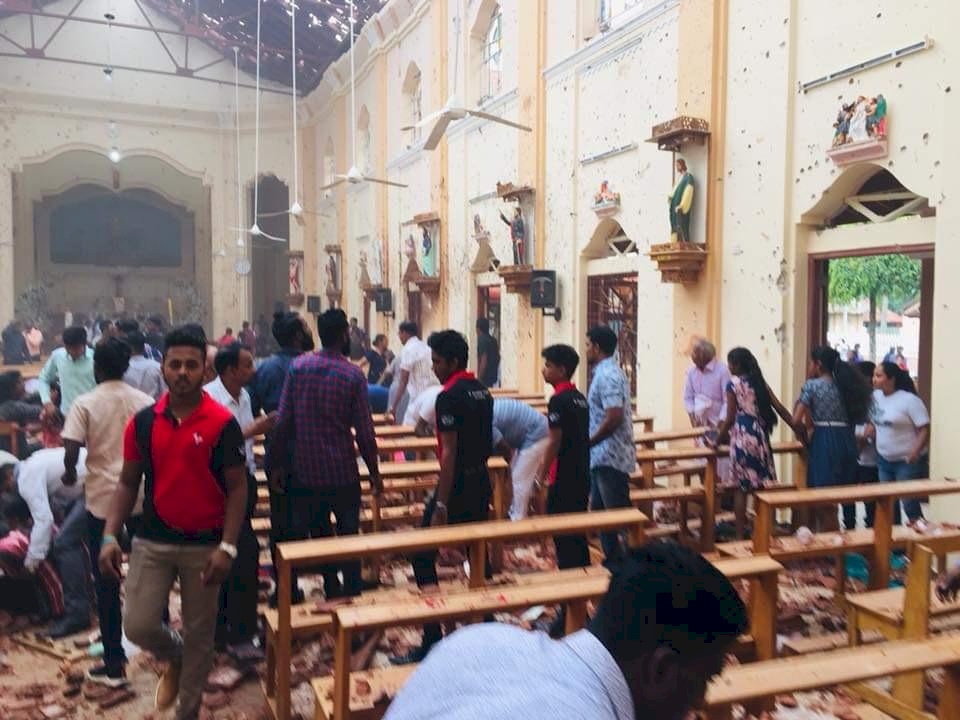 عشرات القتلى والجرحى بانفجارات بـ'كنيستين وفندقين' في سيريلانكا