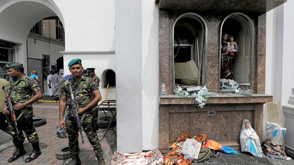 داعش يتبنى الهجمات الإرهابية الدامية في سريلانكا