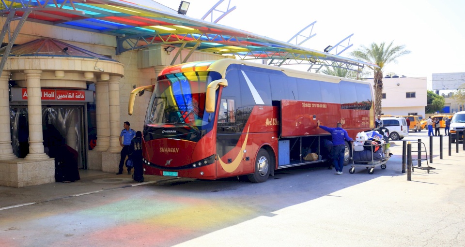 طبيعة عمل معبر الكرامة