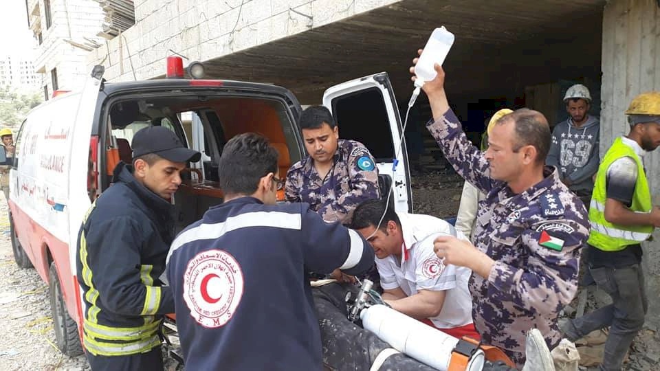 سقوط عامل في عمارة قيد الانشاء  في رام الله
