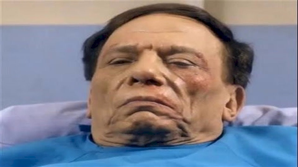 نجل عادل إمام يكشف عن التطورات الصحية لوالده