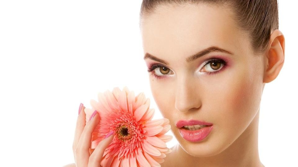 وصايا ضروريّة للحفاظ على شباب البشرة