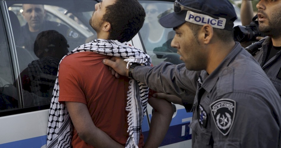الاحتلال يعتقل سيدة وزوجها ونجلاهما في القدس