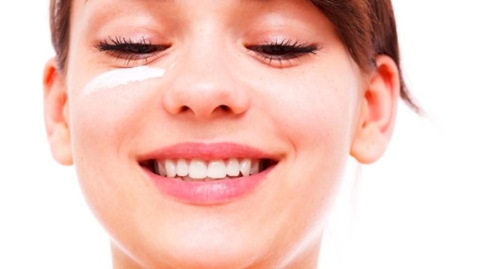 هذه هي  حاجات بشرتكِ سيدتي  