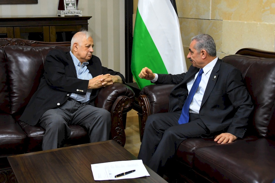 اشتية: ابوابنا مفتوحة لحركة حماس