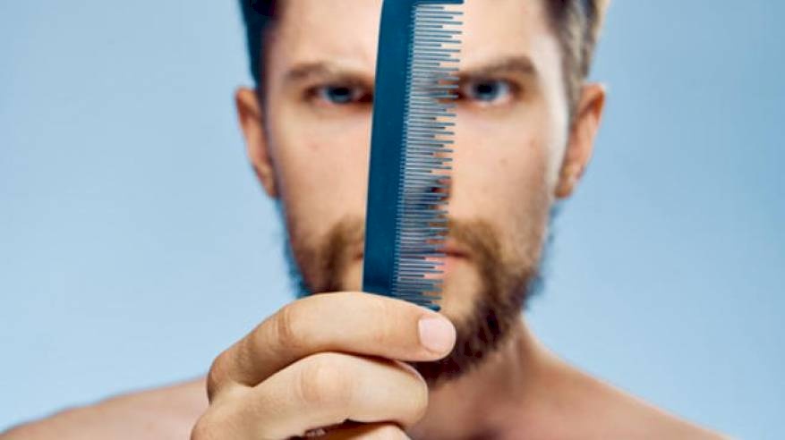  أعشاب لعلاج تساقط الشعر عند الرجال