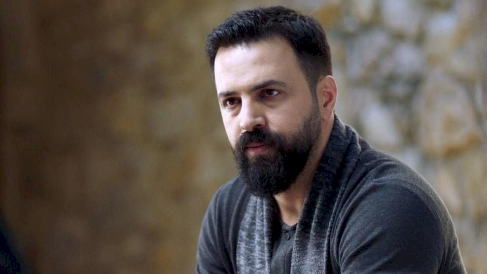 كيف  رد تيم حسن على "هفوة" مسلسل ندين نجيم؟