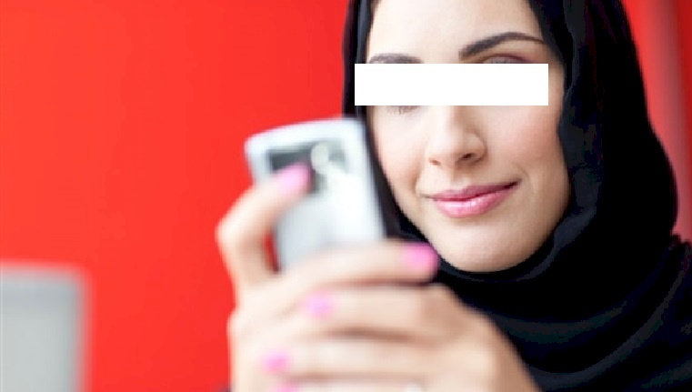 تفاصيل جريمة ابتزاز سيدة من الخليل