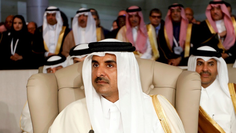 بلومبرغ: صفقة كبرى لإنهاء الصراع الخليجي
