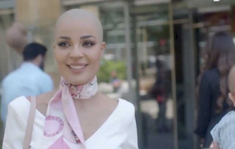 "لن أنسى بحياتي هذا الشعور"..نادين نسيب نجيم تتخلّى عن شعرها تماماً