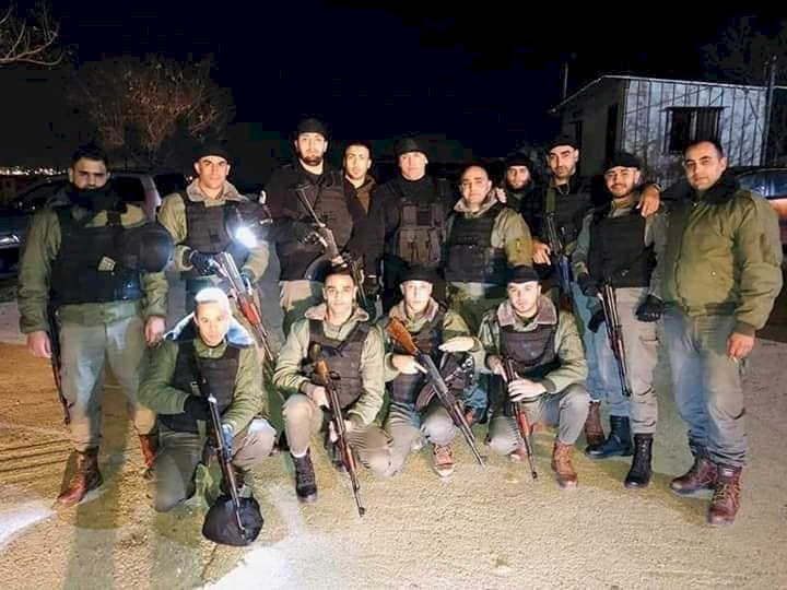 فيديو وصور : اشتباك مسلح واصابة رجلي أمن بعد محاصرة مقر الأمن الوقائي بنابلس