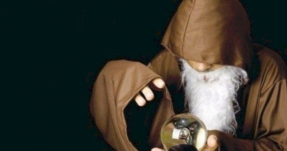 بحجة اخراج أربعة من الجن .."ايمان" في ذمة الله على يد أحد المشعوذين غرب القدس!