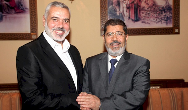 هكذا علقت حماس على وفاة محمد مرسي