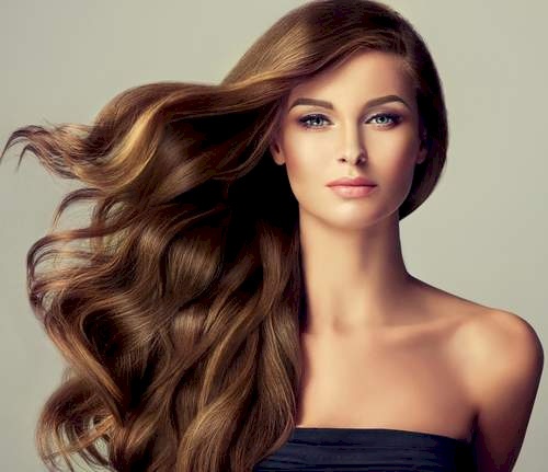15 نوعاً من الأطعمة ضروريّة لصحة الشعر