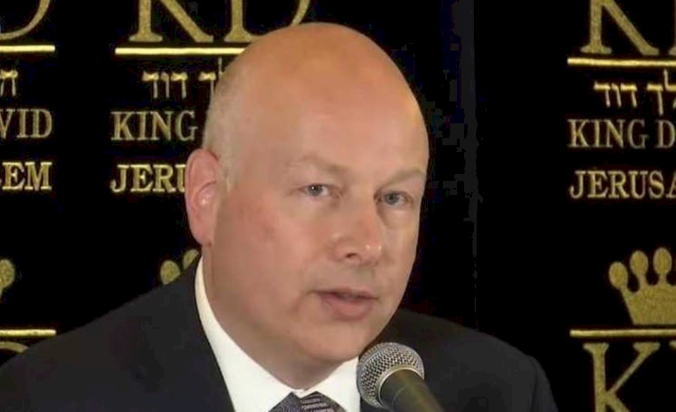 بشأن صفقة القرن...غرينبلات يوجه اتهاما لحركة فتح 