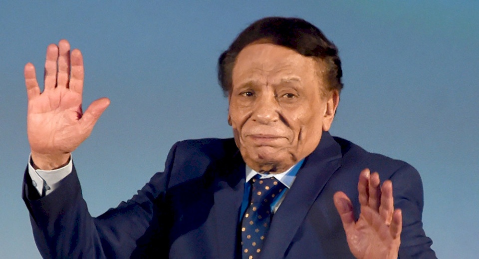 بعد كثرة الشائعات..اليكم الحالة الصحية للفنان عادل امام