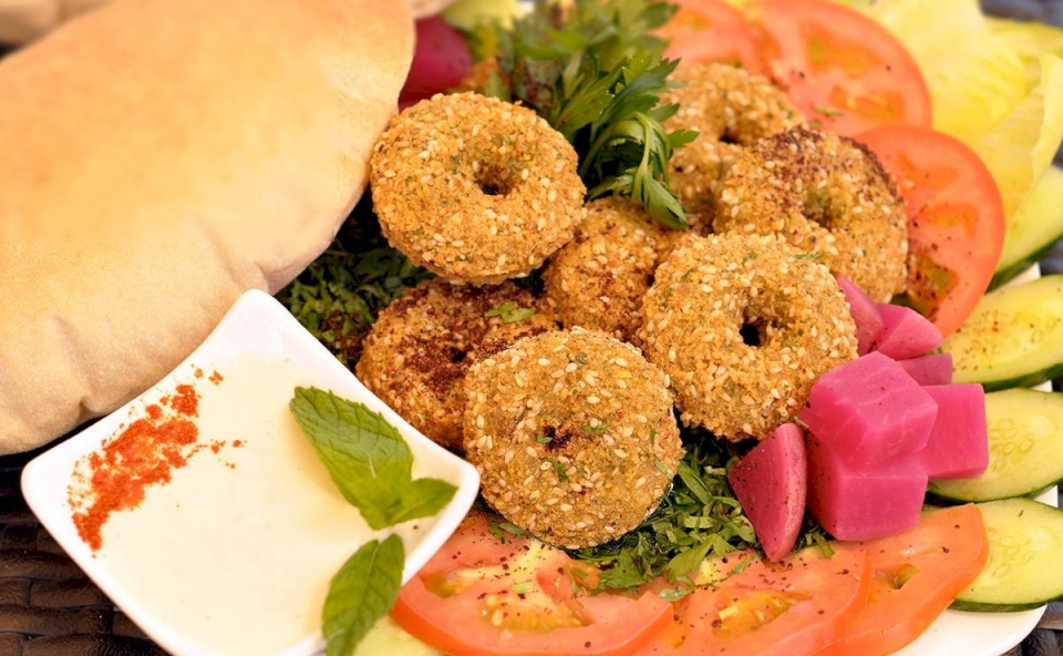 سر بهارات الفلافل الفلسطيني وطريقة تحضيرها