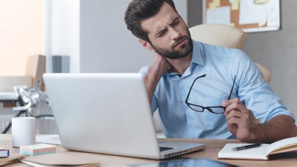 العمل لـ10 ساعات متواصلة كارثة صحية
