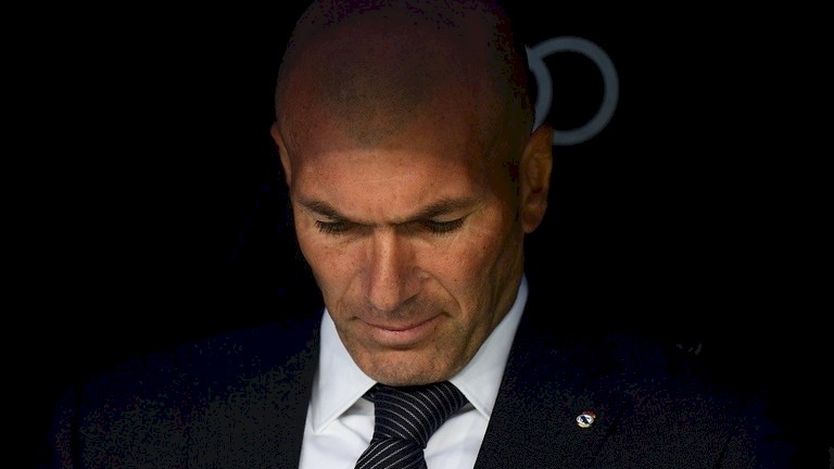 وفاة شقيق زيدان وفريق ريال مدريد يقف دقيقة صمت